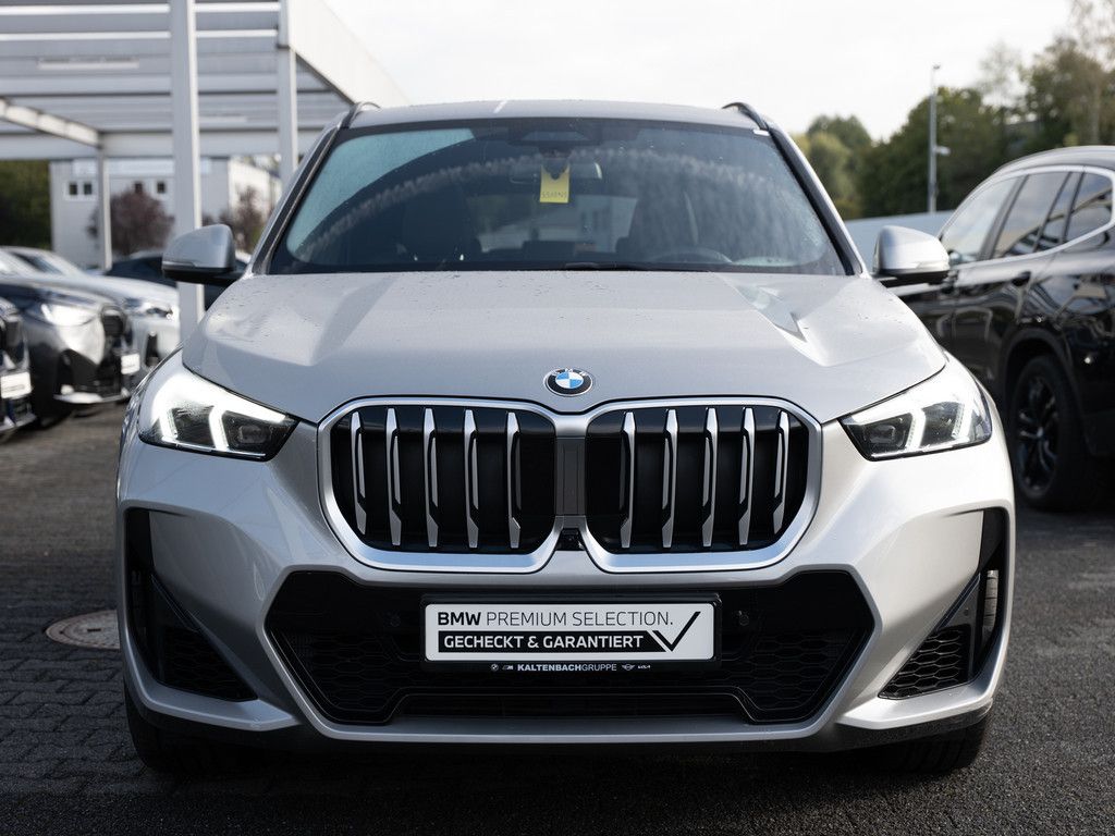 BMW X1 xDrive23i M-Sport PANO AHK HUD 360° LED ACC foto 3