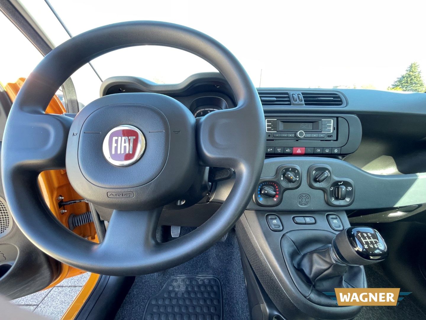 Fahrzeugabbildung Fiat Panda Hybrid Klimaanlage Isofix Tagfahrlicht