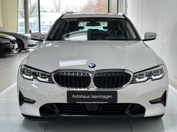 Fahrzeugabbildung BMW 320d Sport Line Stop&Go LiveCockpt+ Kamera HiFi
