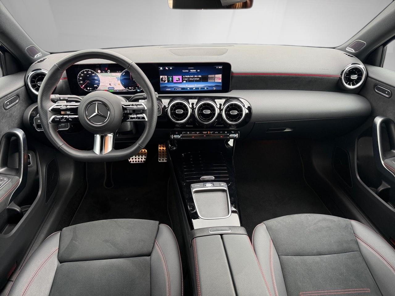Mercedes-Benz A 250 e AMG Burmester AC-Laden Multibeam Kamera