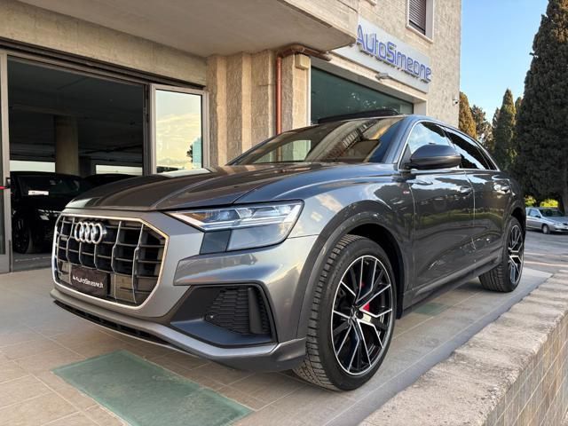 Image of Audi Q8