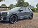 Audi Q2 40 TFSI S tronic quattro - - Audi Q2 40 TFSI Gebrauchtwagen