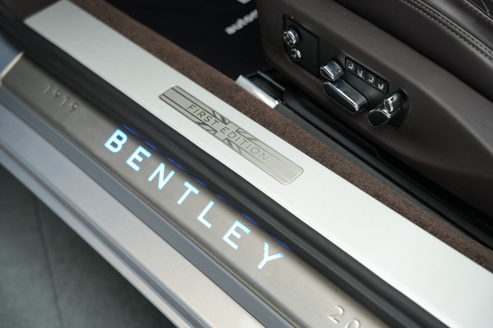 Fahrzeugabbildung Bentley Continental GT W12 First Edition *Rotation*B&O*
