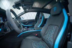 Urus 4.0 V8 SE 2026 BLUE PANO CARBON B&amp;O