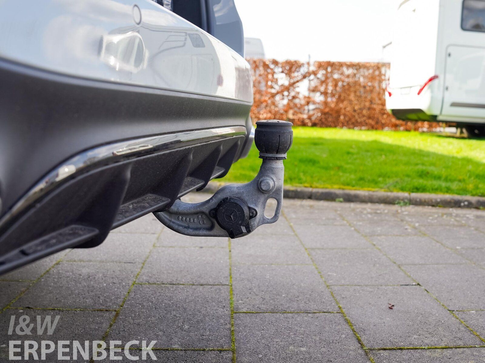 Fahrzeugabbildung Mercedes-Benz E 300de 4M AMG Distronic HeadUp AHK DigitalLight