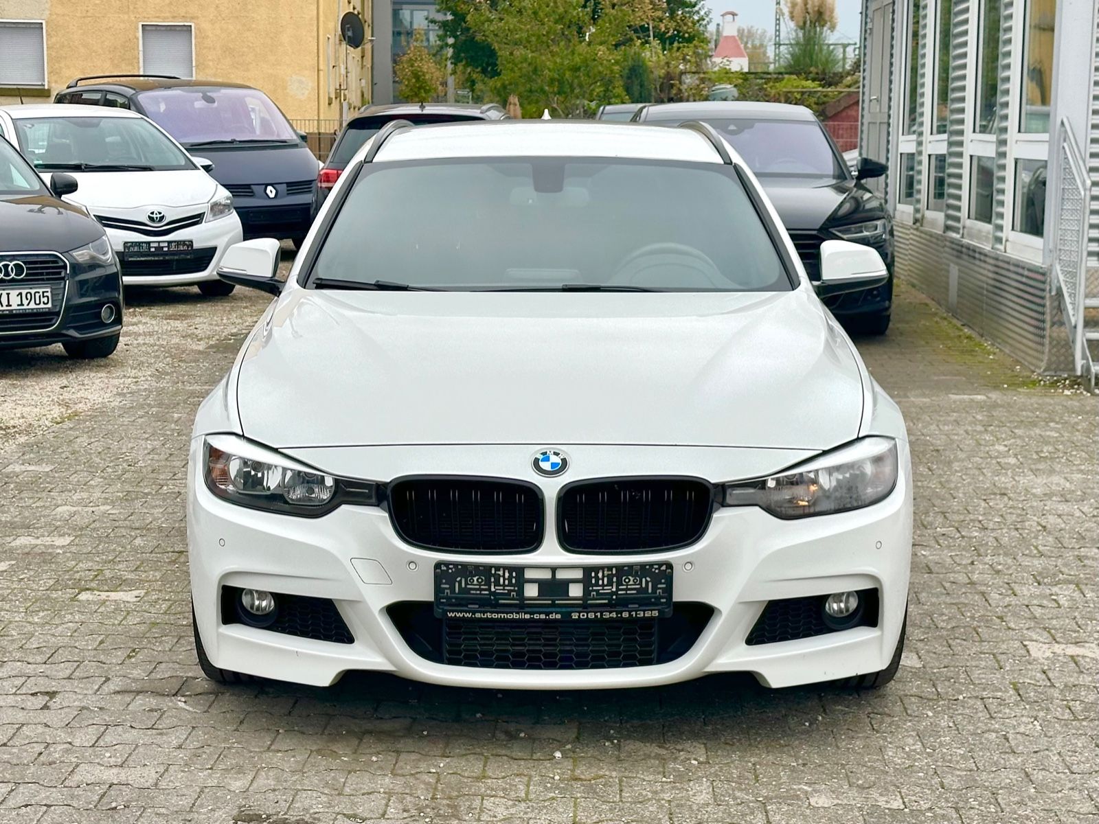 Fahrzeugabbildung BMW 318 d TOURING M SPORTPAKET*AUTOMATIK+AHK*