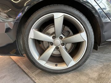 MYAUTOCENTER – Gebraucht- und Jahreswagen mit Werkstattservice in Pfaffenhofen Audi A4 Avant *S line Sportpaket*NAVI*PANO*Klimaauto*