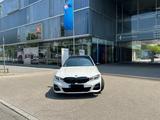 BMW 330i M-Paket Laser Schiebedach 1. Hand v. Privat - BMW 330 Gebrauchtwagen in München