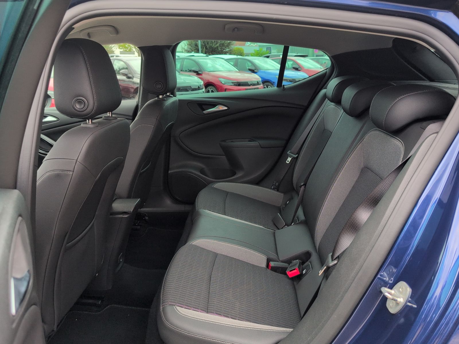OPEL Astra 1.2 Turbo Elegance Navi SHZ CarPlay – Bild 9