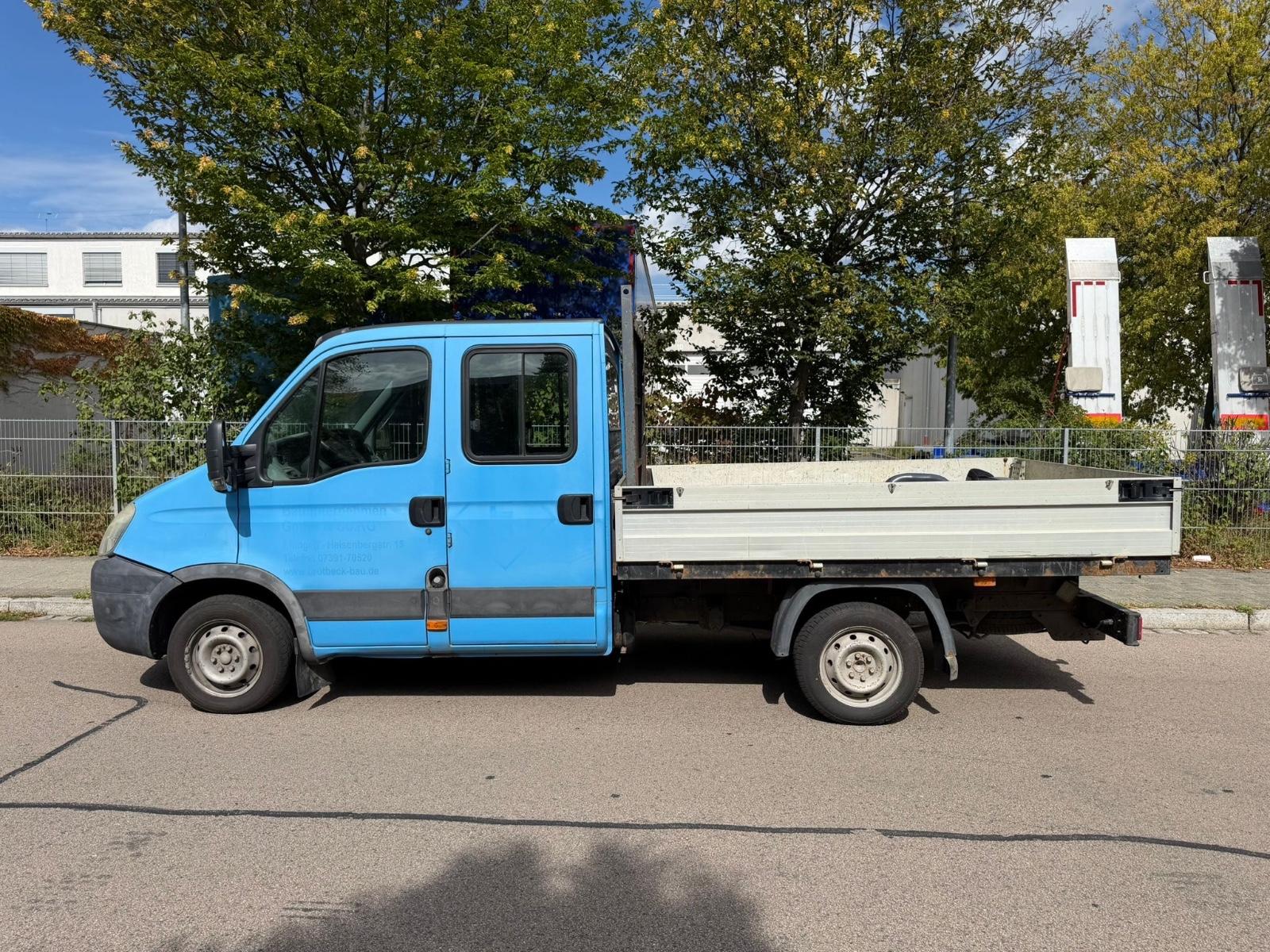 Iveco Daily 2.3 HPi Pritsche Doka 