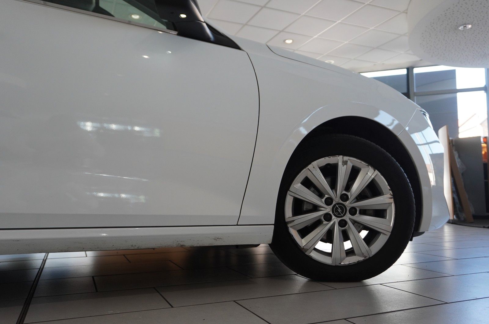 Fahrzeugabbildung Opel Astra L Lim. 1.2T ELEGANCE NAVI/LED/KAMERA/SPORT