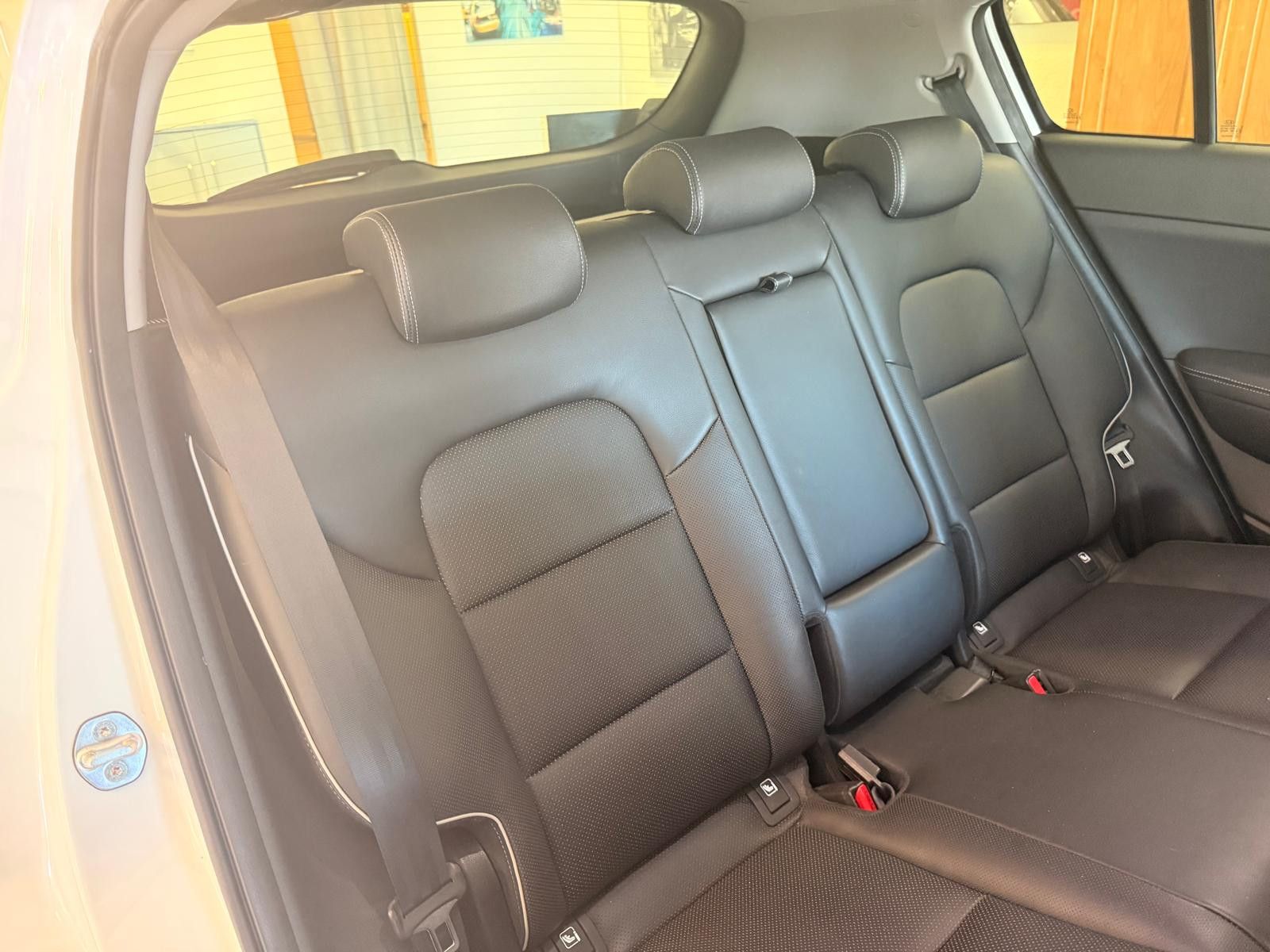 Fahrzeugabbildung Kia Sportage Platinum Edition 4WD/ AHK/SCHECKHEFT/