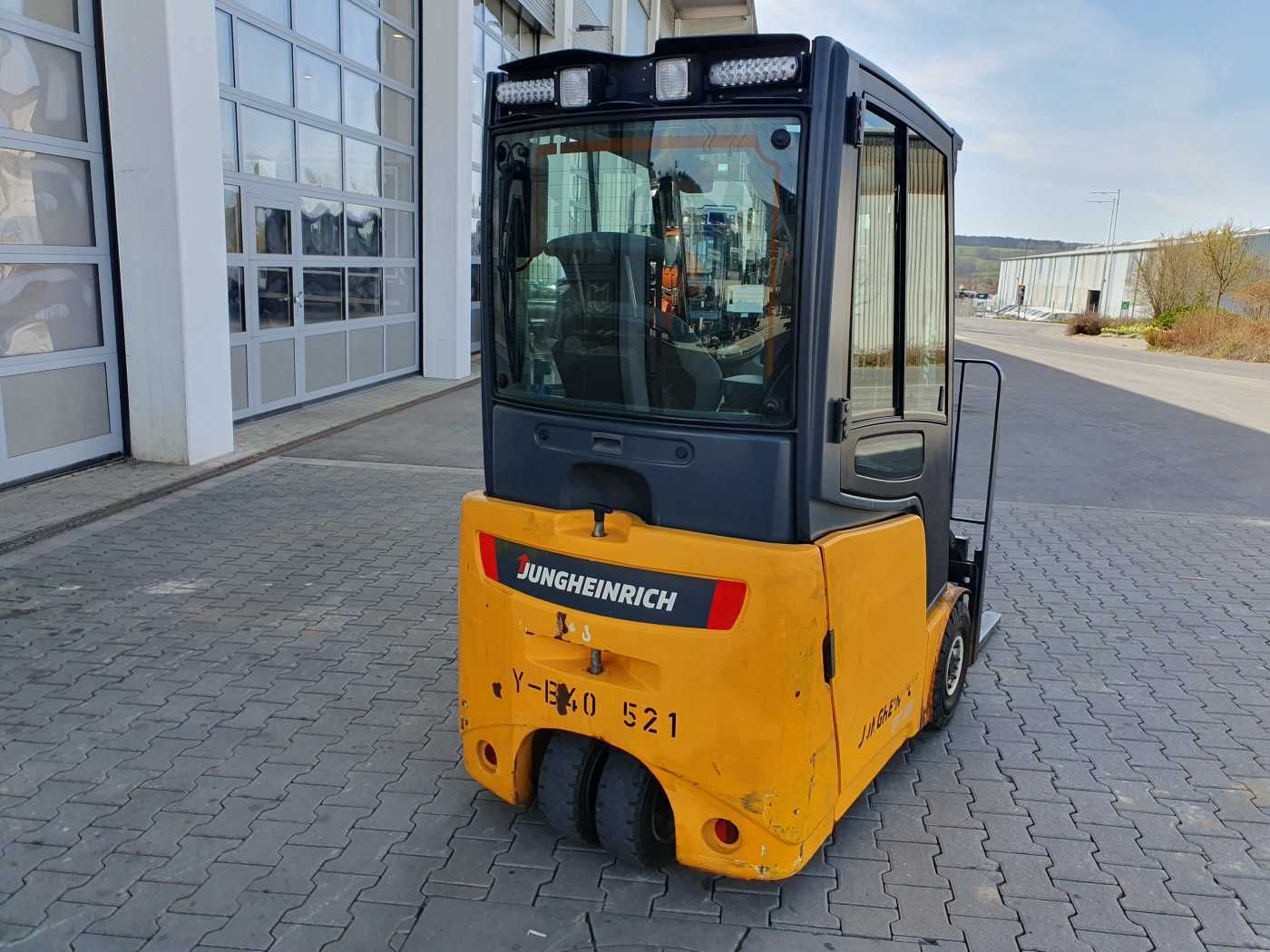 Fahrzeugabbildung Jungheinrich EFG 215 / Triplex: 4.35m! / SS / nur 2.054h!