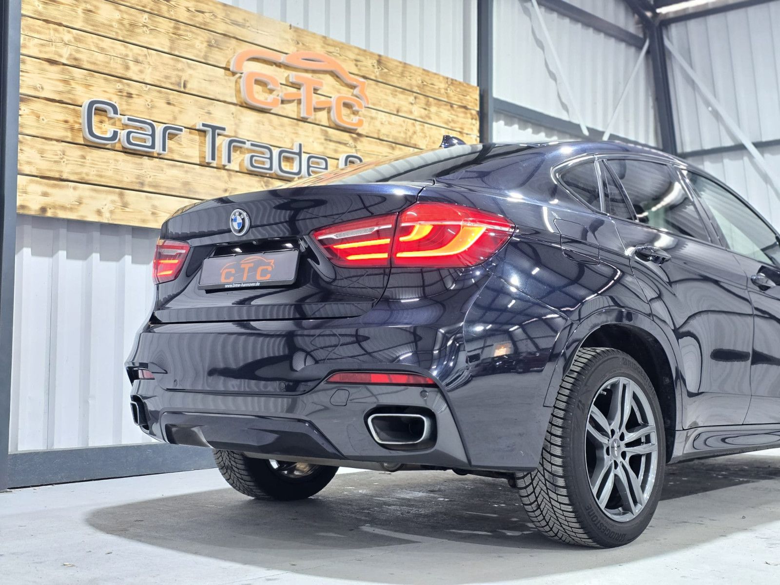 Fahrzeugabbildung BMW X6 xDrive 30d M-Paket/Schiebedach/GARANTIE+TÜV