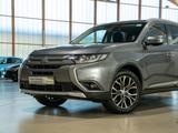 Mitsubishi Outlander 2.2 DI-D 4WD Aut. SUV-Star+ Navi Mehrz - Mitsubishi Outlander: Allradantrieb