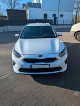 Kia cee'd SW Garantie 120PS viele Extras - Kia cee'd Sportswagon von privat