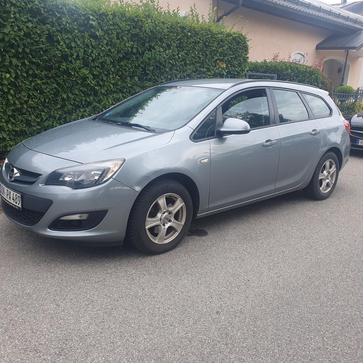 Opel Astra, 2014