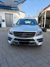 Mercedes-Benz ML 500 V8 4M | AMG | AIRMATIC | DISTRONIC | 360° - Mercedes-Benz: Airmatic Ml