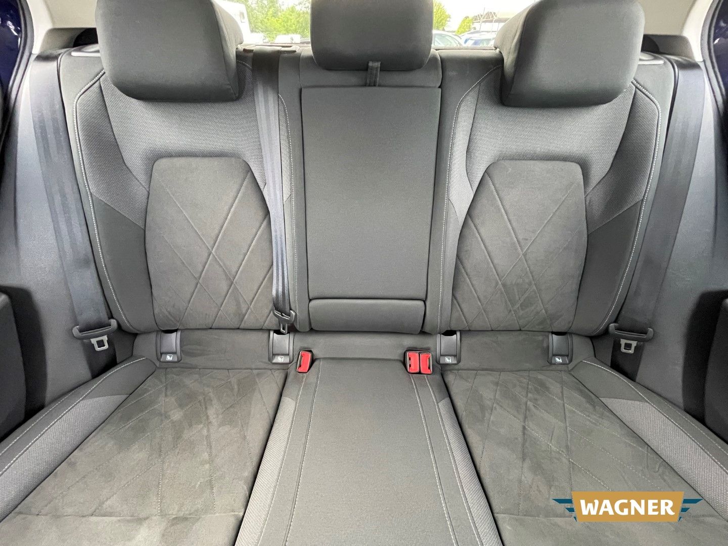 Fahrzeugabbildung Volkswagen Golf VIII Style eTSI 1.5  Automatik