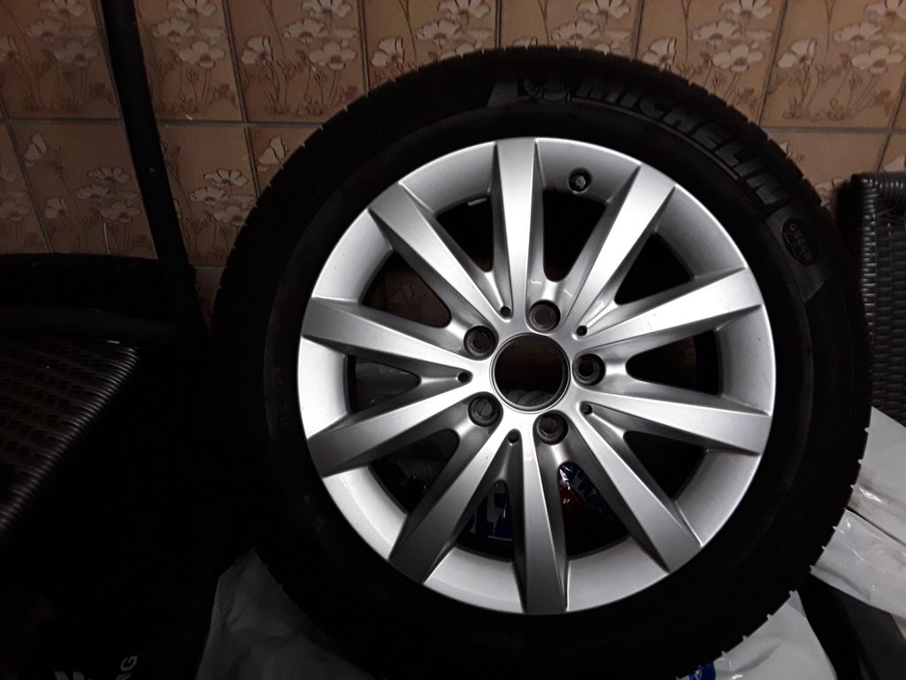 Image of Mercedes-Benz B 180