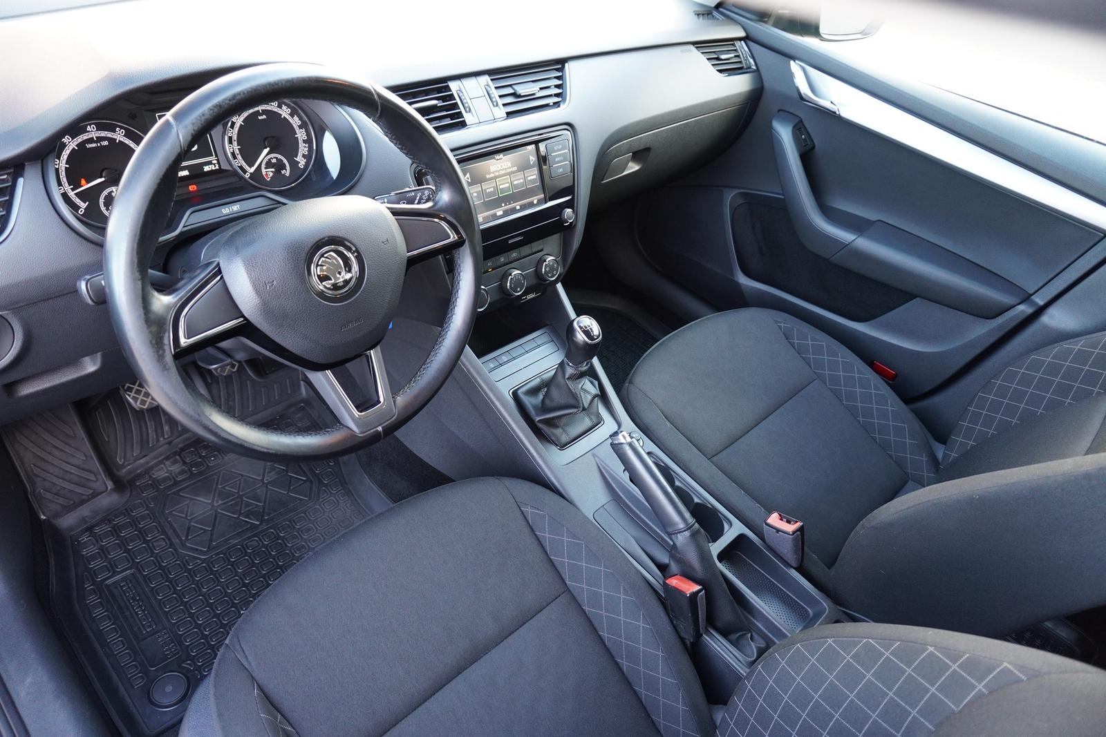 Skoda Octavia Combi 1.4 16V TSI Active Klima PDC AHK