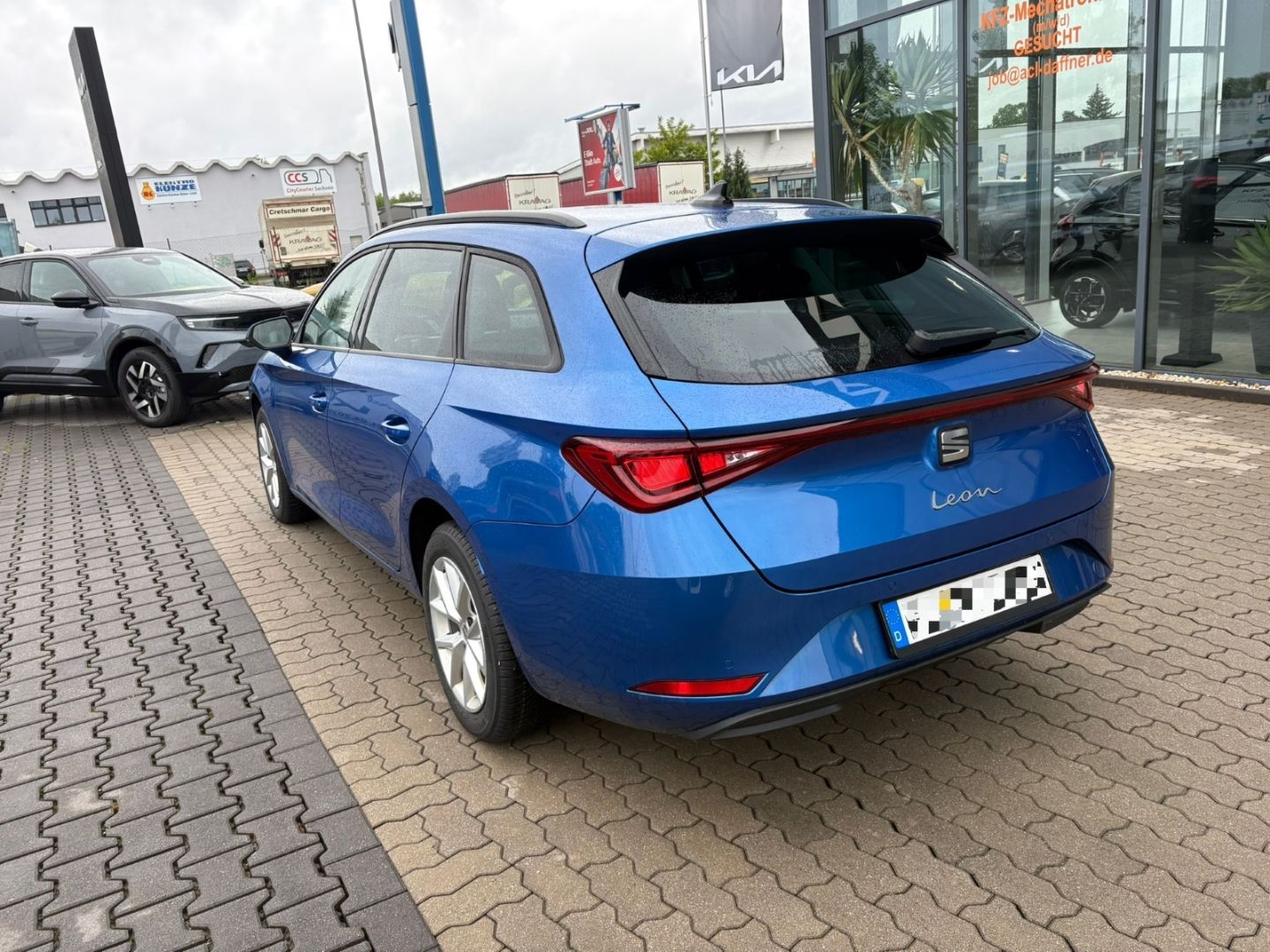 Fahrzeugabbildung SEAT Leon Sportstoure Road Edition VerkehrszeichenERK