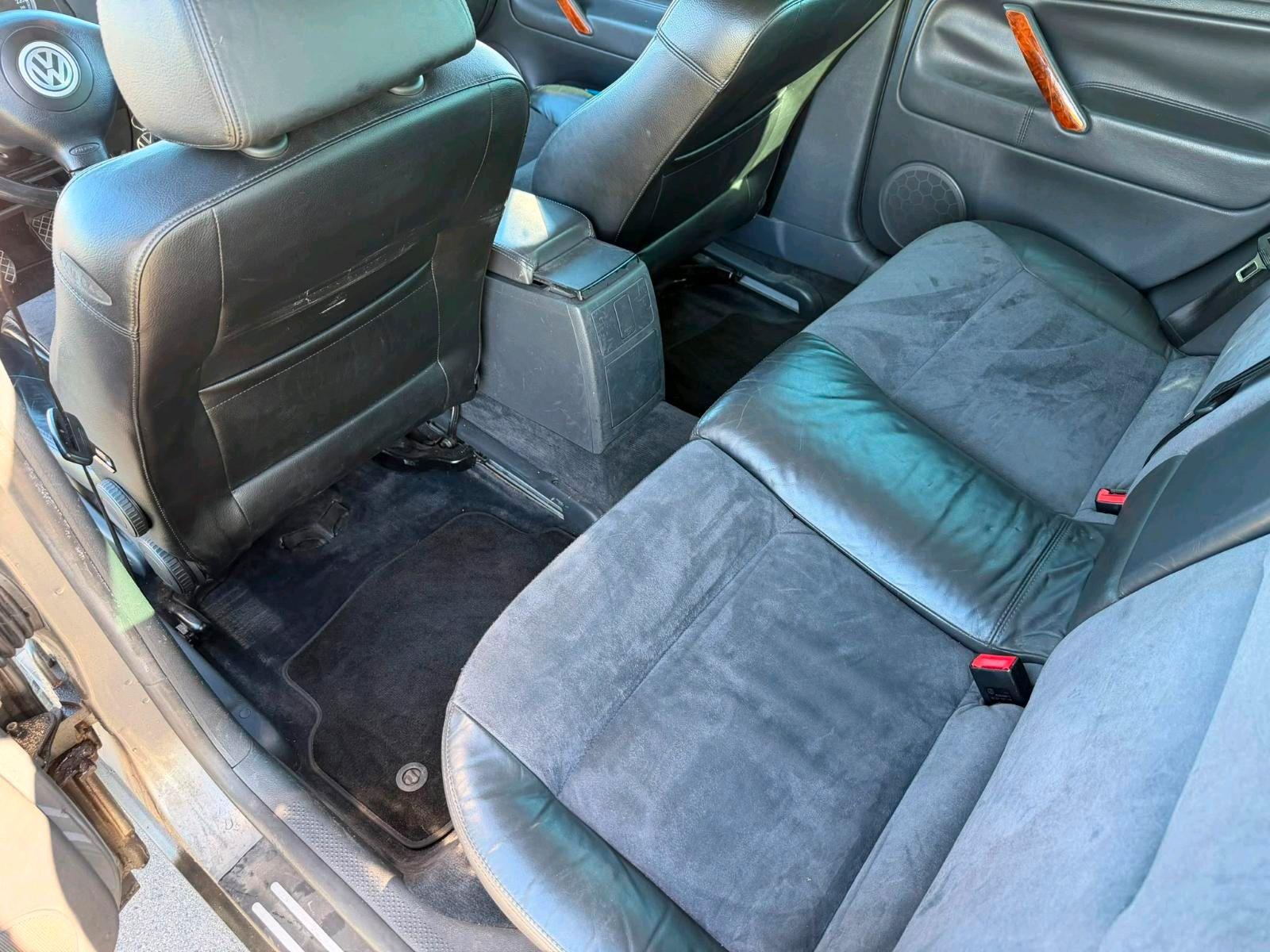 Volkswagen Passat 2004 — photo 12