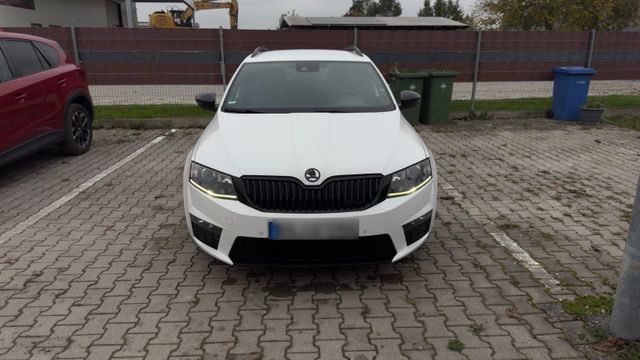 Skoda Octavia RS 2.0 TSI DSG