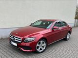 Mercedes-Benz E 400 4MATIC V6 Biturbo - rote Mercedes-Benz E 400