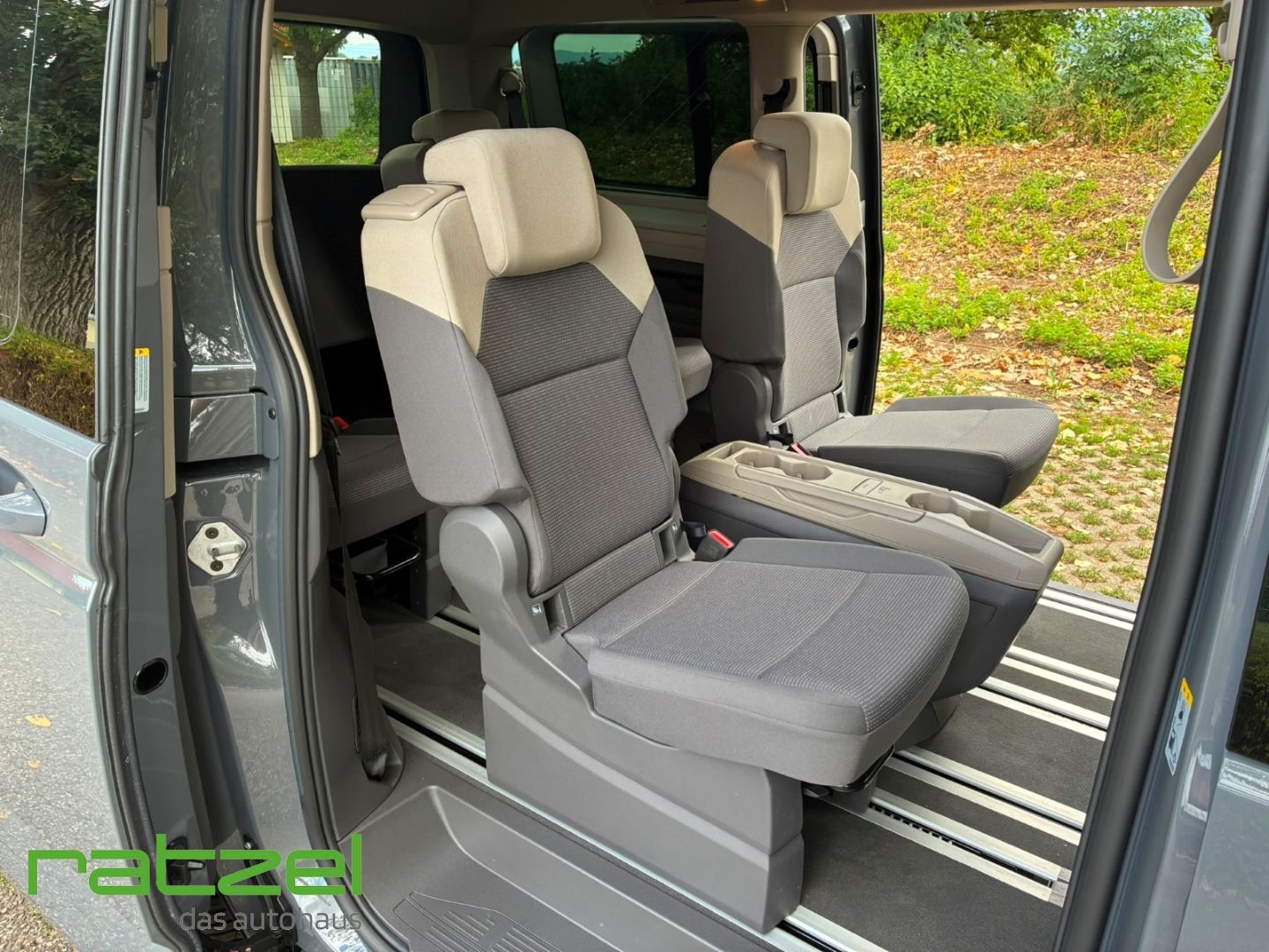 Fahrzeugabbildung Volkswagen T7 California Beach 2.0 TDI DSG 5 J. Garantie +A