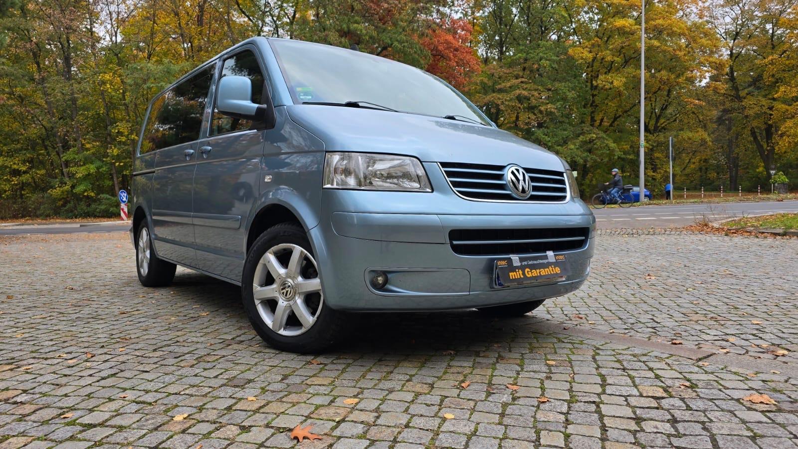 Volkswagen T5 Multivan Atlantis--AHK-Navi-7XSitzer+Bett