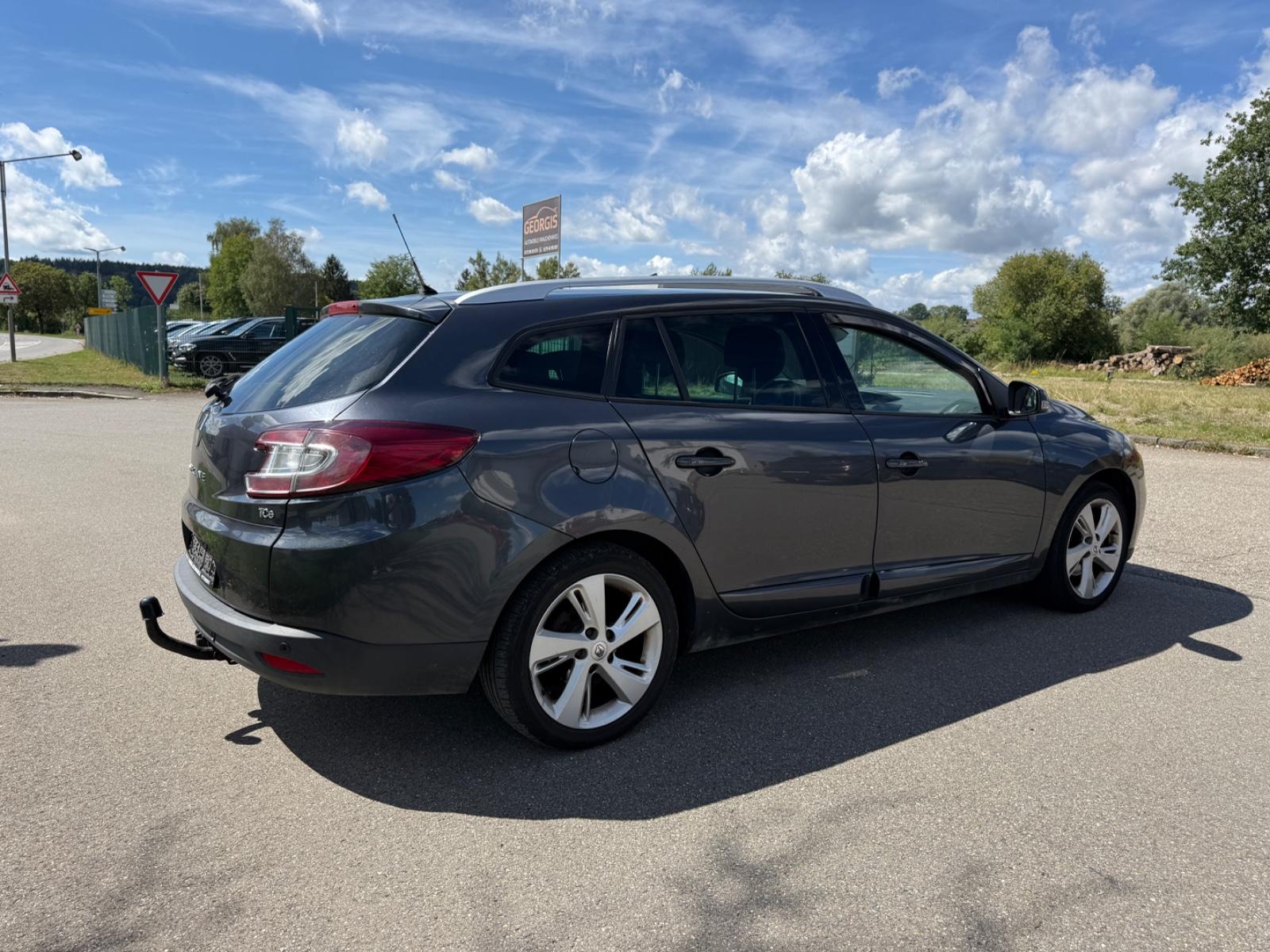 Renault Megane 2012 — photo 8