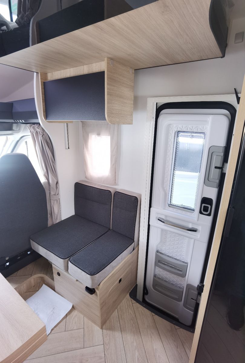 Fahrzeugabbildung Challenger 337 Etape Edition m. Hubbett
