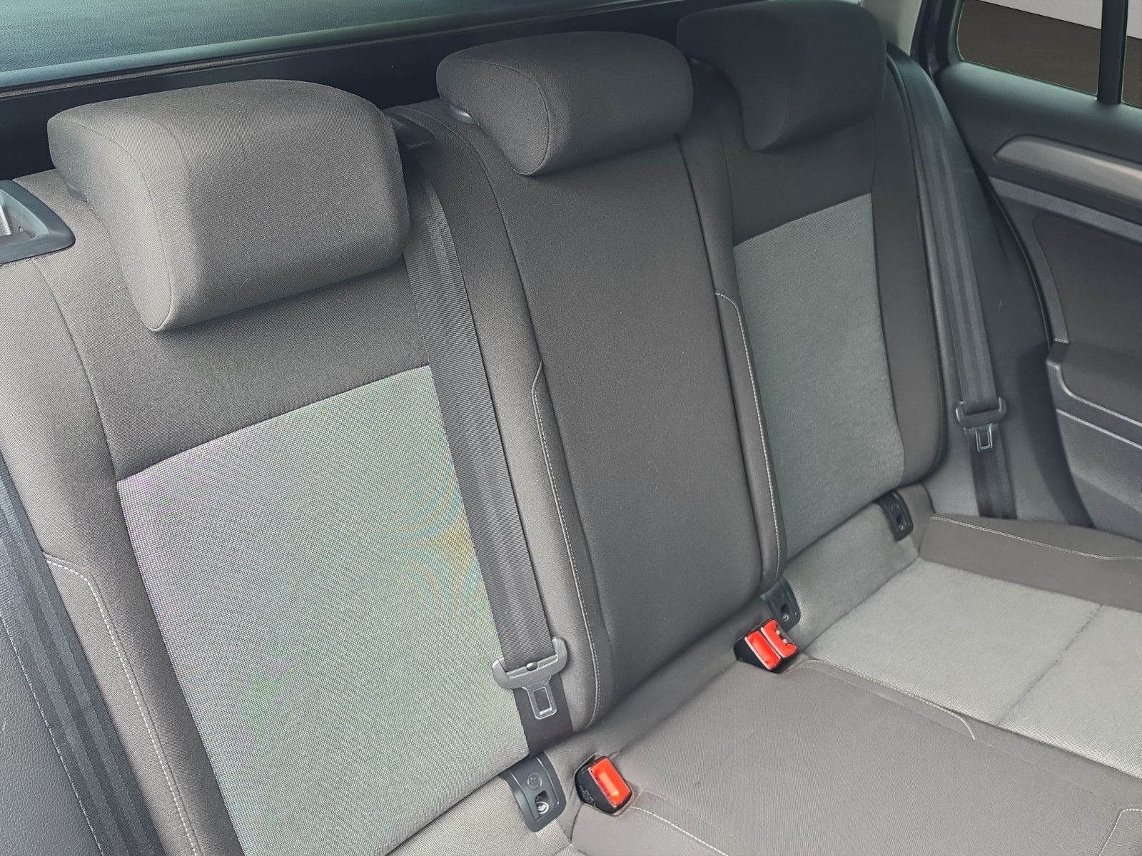 Fahrzeugabbildung Volkswagen Golf VII Variant Trendline BMT NAVI KLIMA SHZ