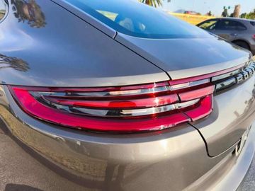 Porsche Panamera - 9