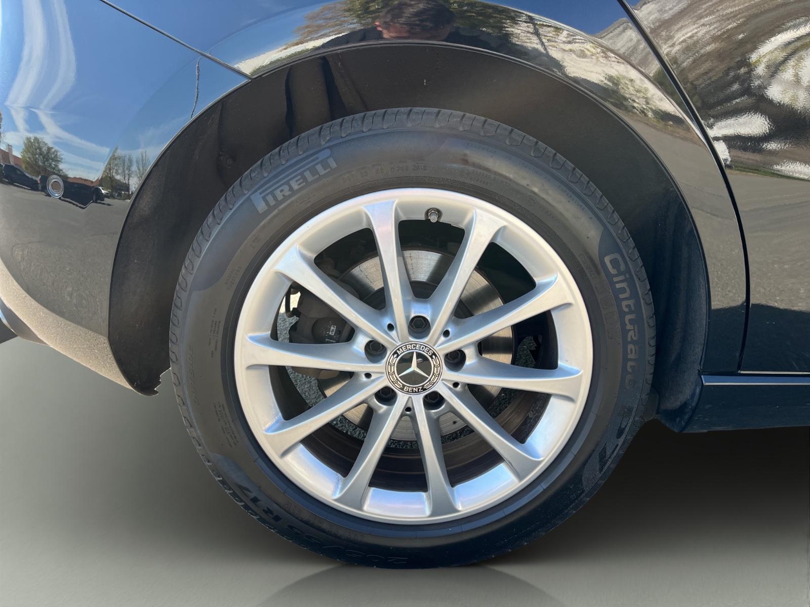 Mercedes-Benz A 250  Business PDC/LANE/APP/NAVI/KLIMAA
