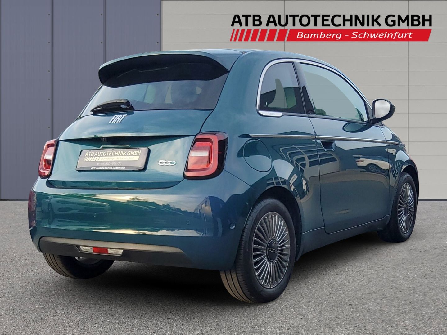 Fahrzeugabbildung Fiat 500e LED SHZ PDC DAB 360°DroneView Keyless CarPl