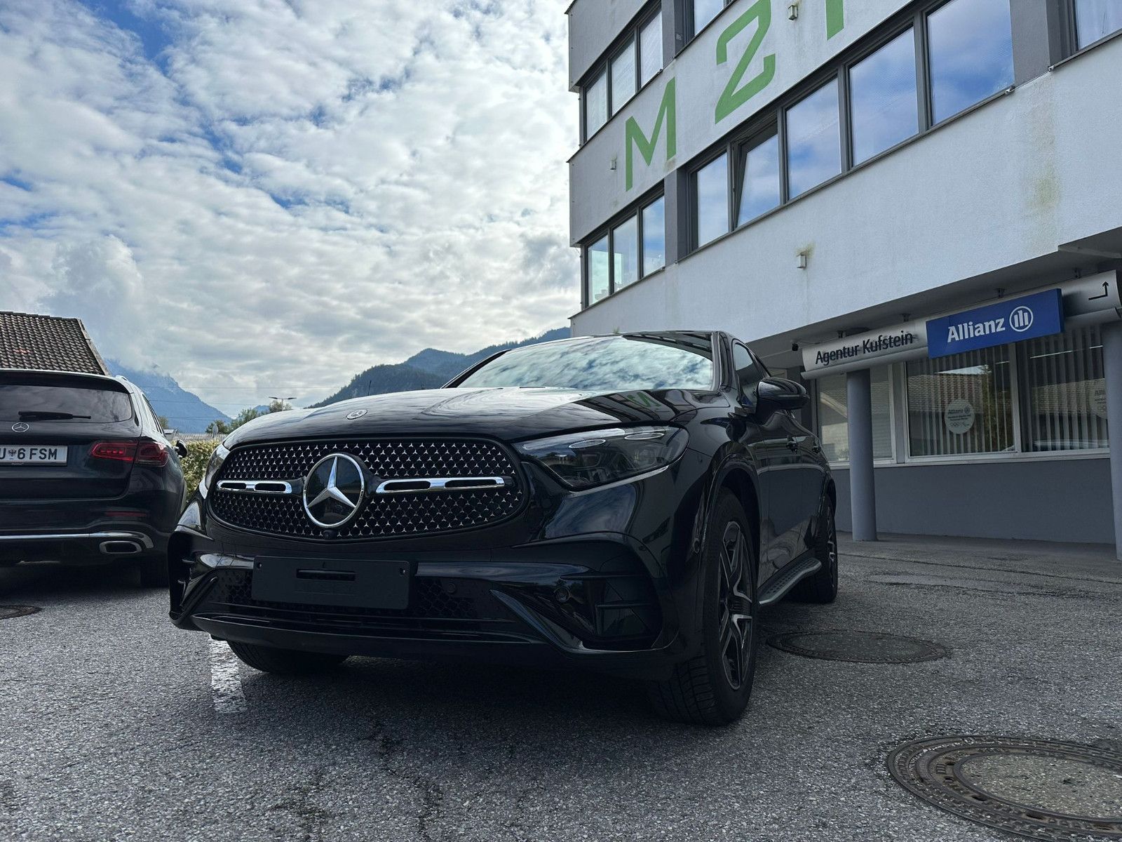 Mercedes-Benz GLC 220 d 4MATIC Coupé AMG LINE/Panorama/Night P imagem 3