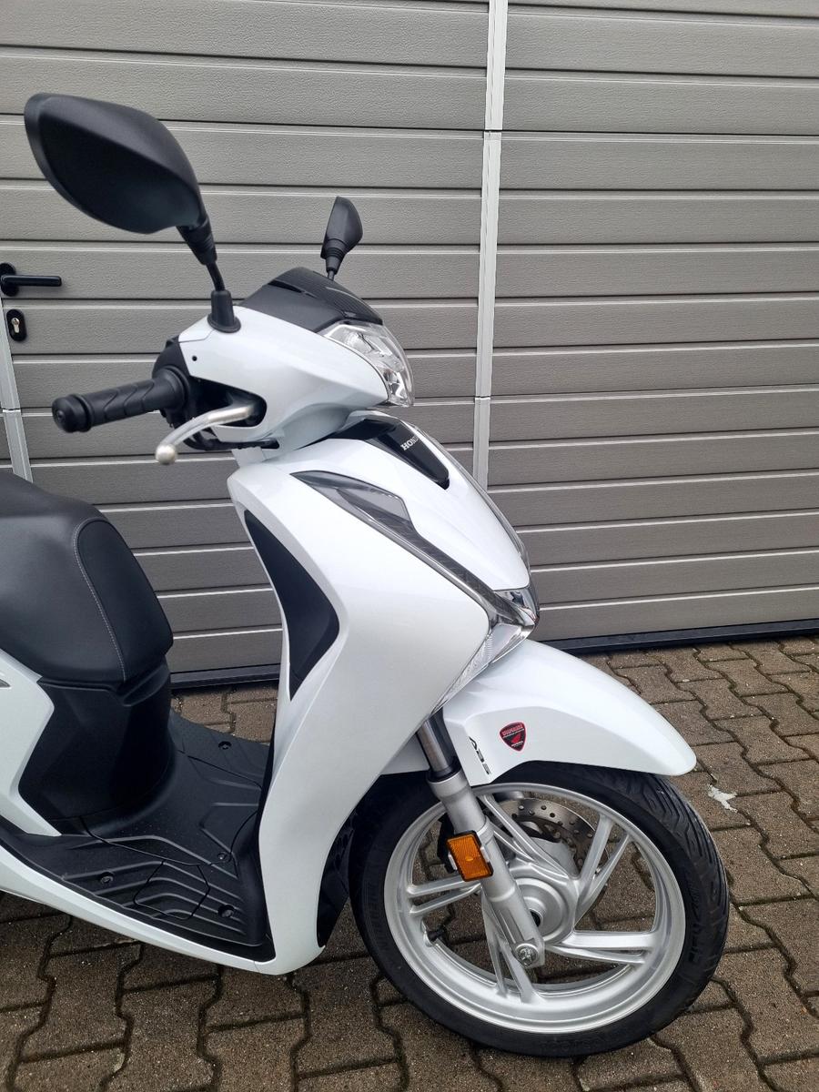 Honda SH 150 i*1.Hand*24.000 Insp.*unfallfrei*