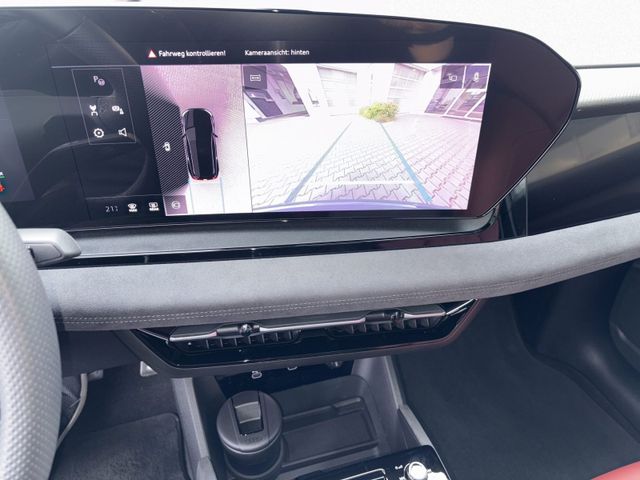 SQ6 Sportback e-tron EDITION ONE GREY MATRIX+AHK