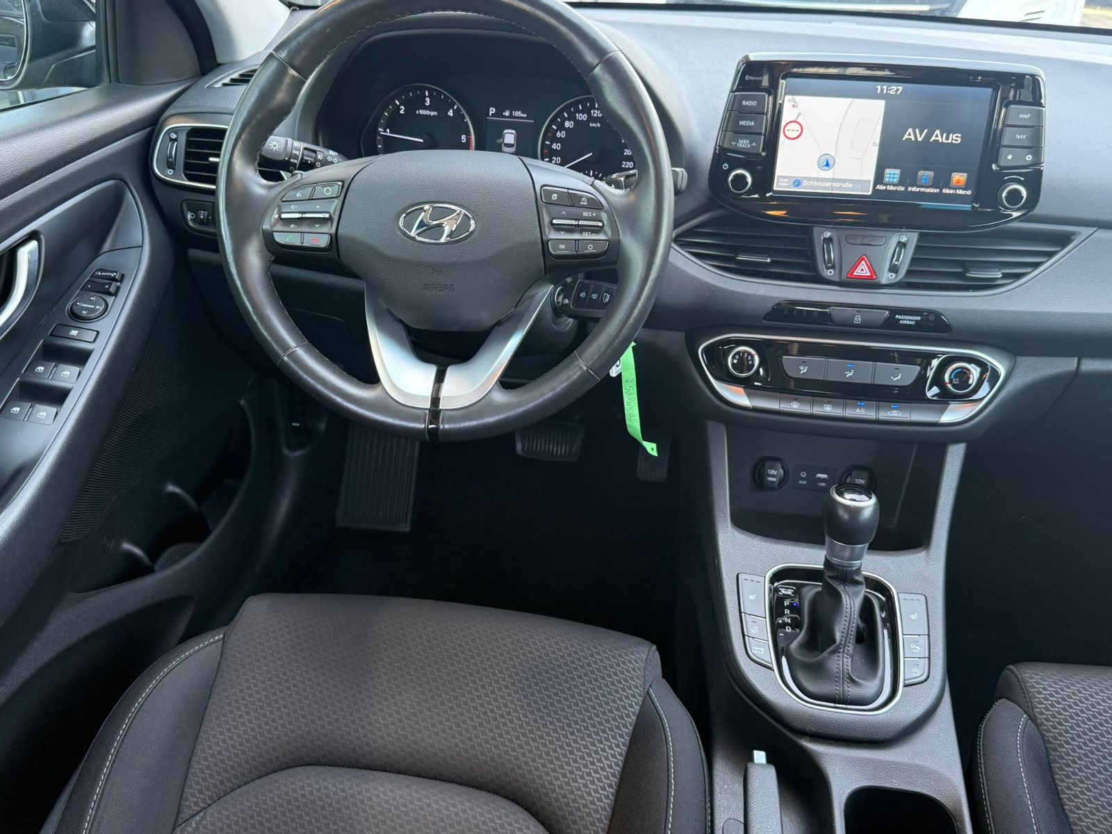 Fahrzeugabbildung Hyundai i30 cw Trend Automatik