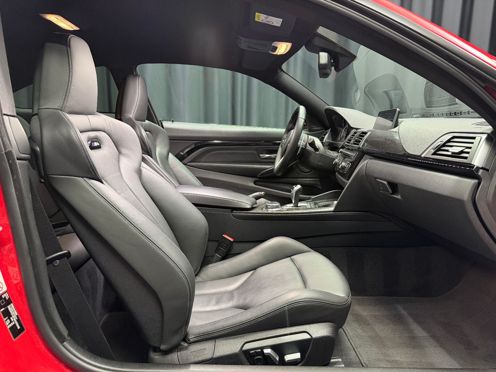 Fahrzeugabbildung BMW M4 Coupe |LCI|INDIVIDUAL|AULITZKY|KW|H/K|