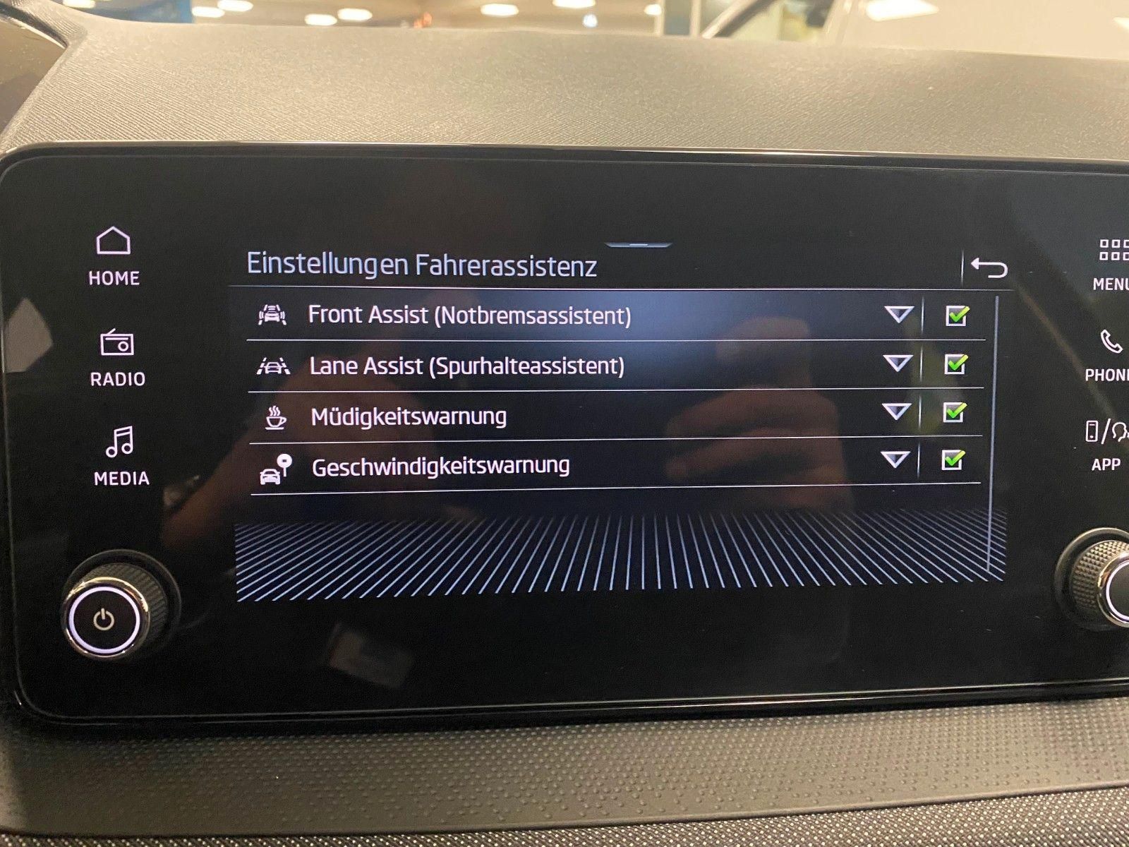 Fahrzeugabbildung SKODA Fabia 1.0 TSI Garantie 2030/100.000KM+Selection+
