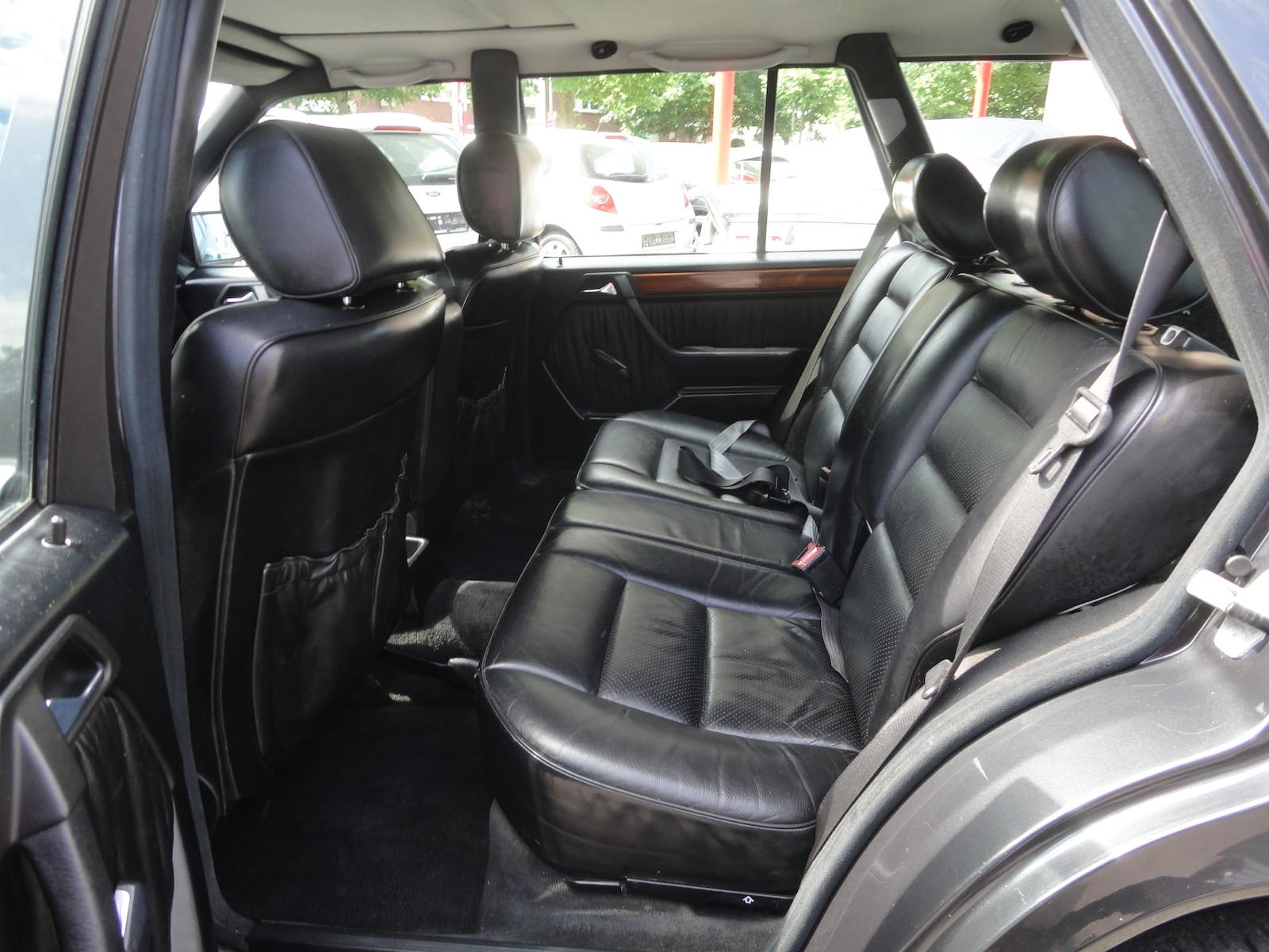MERCEDES-BENZ E 230 TE 136 ch BVM - CLIM - CUIR - TOIT OUVRANT - 166000 KM
