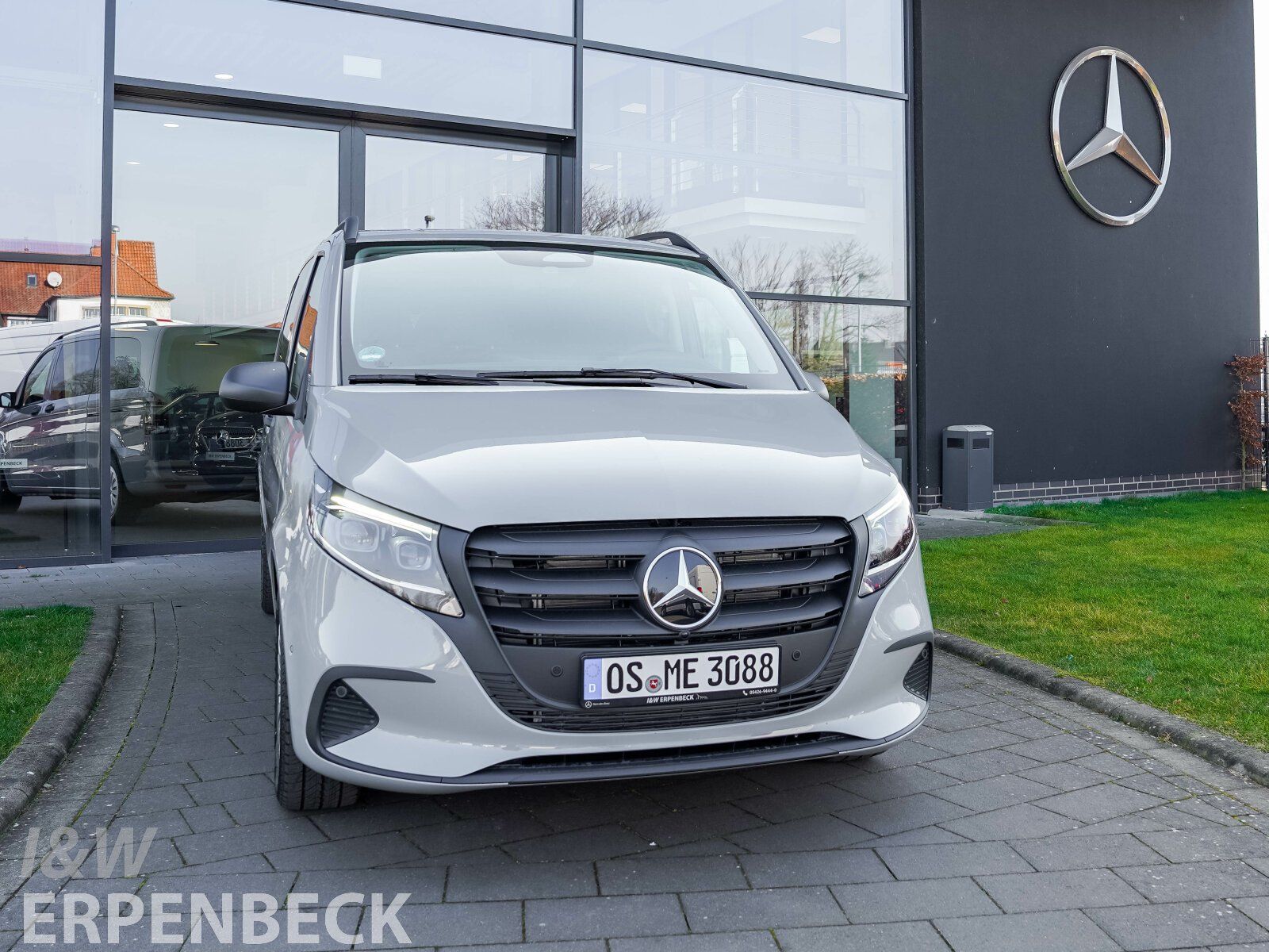 Fahrzeugabbildung Mercedes-Benz Vito Tourer 116 CDI Pro extralang AHK Tür links