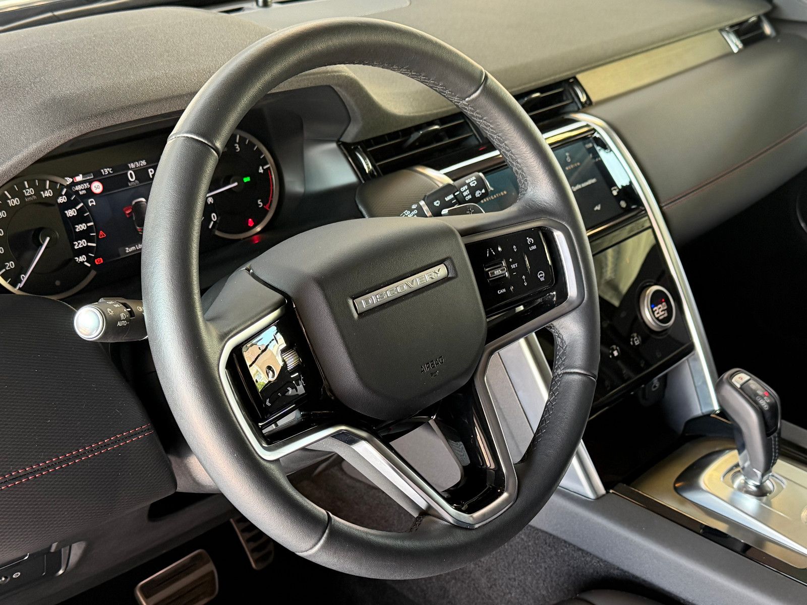 Fahrzeugabbildung Land Rover Discovery Sport R-Dynamic /MERIDIAN/CARPLAY/KAM