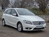 Mercedes-Benz B 180 BlueEfficiency NAVI I SHZ I PDC I 1.HAND - Mercedes-Benz B 180: Blueefficiency