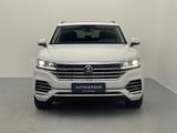Volkswagen Touareg TSI Elegance 4Motion AHK*ACC*PANO*MEMORY - Volkswagen Touareg: Vollleder, mit Apple Carplay