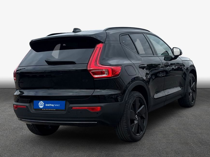 Volvo XC40 B3 B DKG Plus Black Edition imagem 2