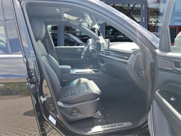 KGM Rexton BLACK 2.2 XDi AT°El. Panodach°Navi°Leder°